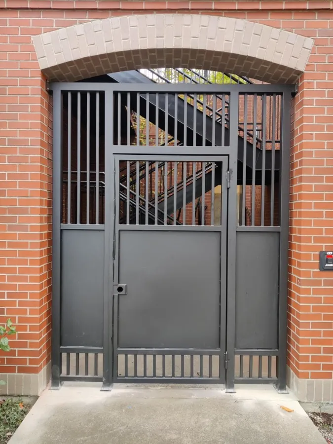 Custom metal gate and fence fabrication